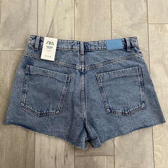 Zara High Rise Denim Shorts - Picture 8 of 9